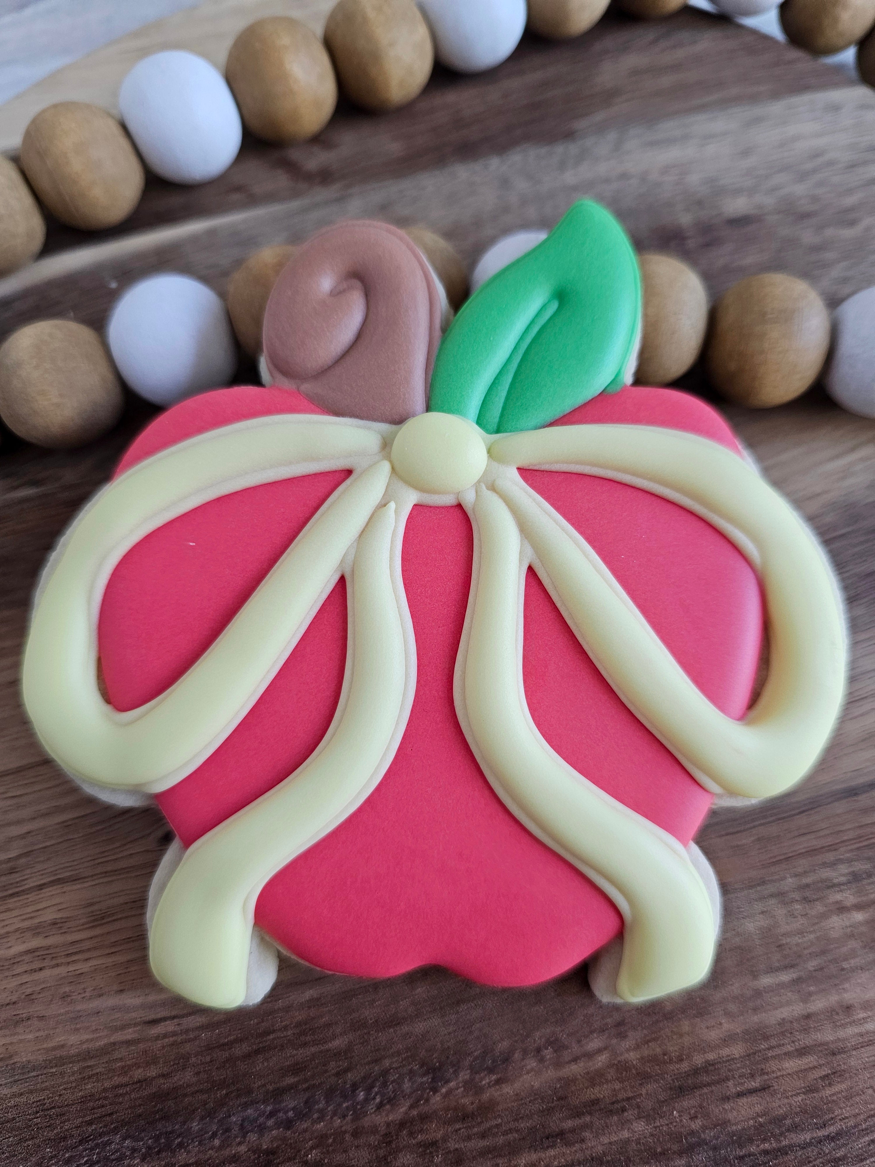 Single apple cookie